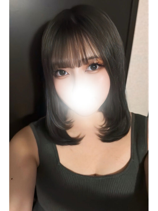 肨